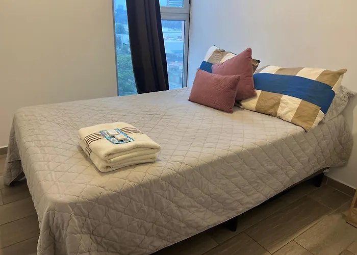 Apartamento Monaco En Zona 13 A La Par Del Aeropuerto 2 Habitaciones!