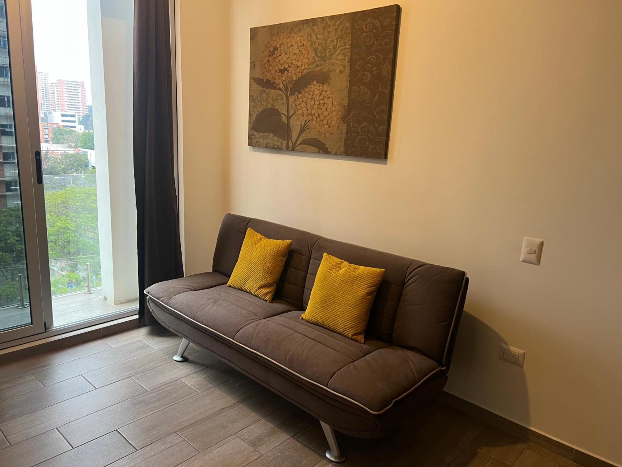 Apartamento Monaco En Zona 13 A La Par Del Aeropuerto 2 Habitaciones! Guatemala City